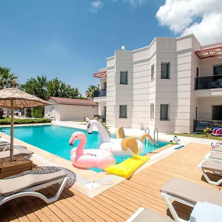 Tas Ev Suites *